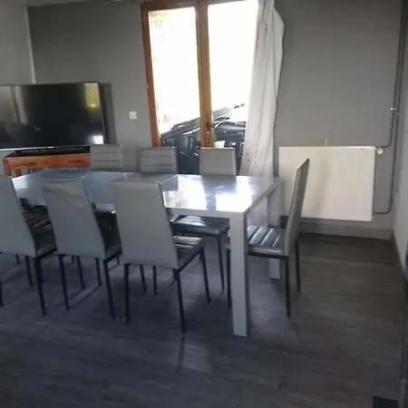 La Varendiere بيت للعطل